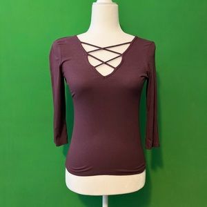 Timing (Size M) Purple Strappy 3/4 sleeve top